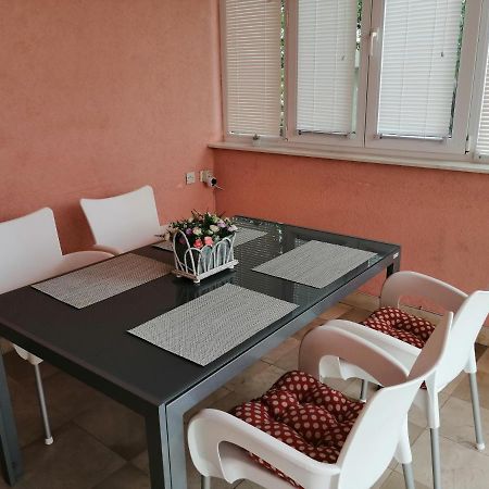 Apartman Mira Zaboric Buitenkant foto