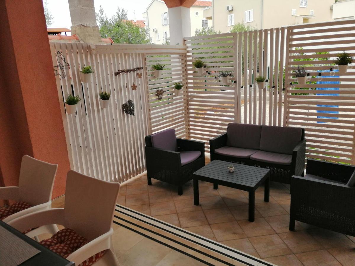 Apartman Mira Zaboric Buitenkant foto