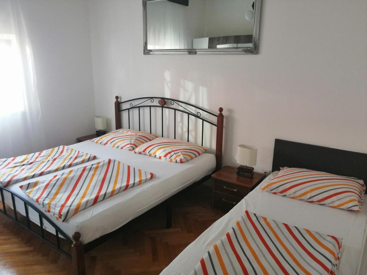 Apartman Mira Zaboric Buitenkant foto